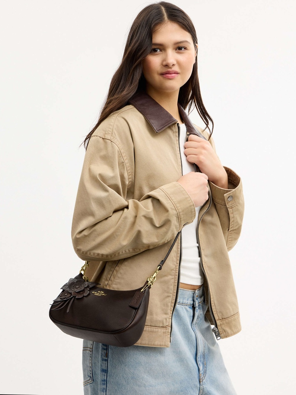 COACH NWT Teri Shoulder Bag Floral Applique Leather Maple Brown Gold - Picture 10 of 10